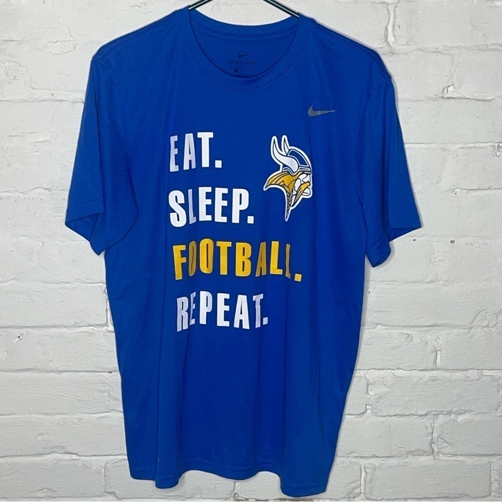 Nike Football Tee Shirt L